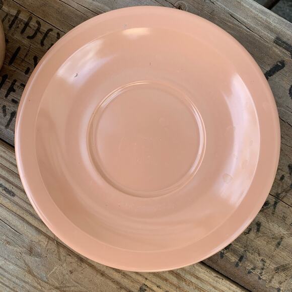 Vintage Texas Ware pink melmac cup and saucer - Picture 3 of 5